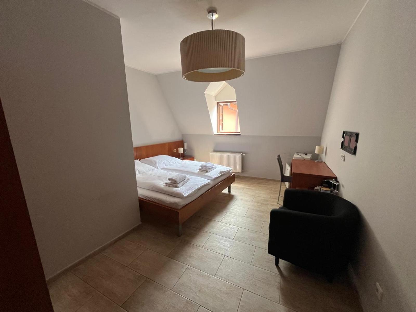 Nevinne Apartmany Kolín Exterior photo