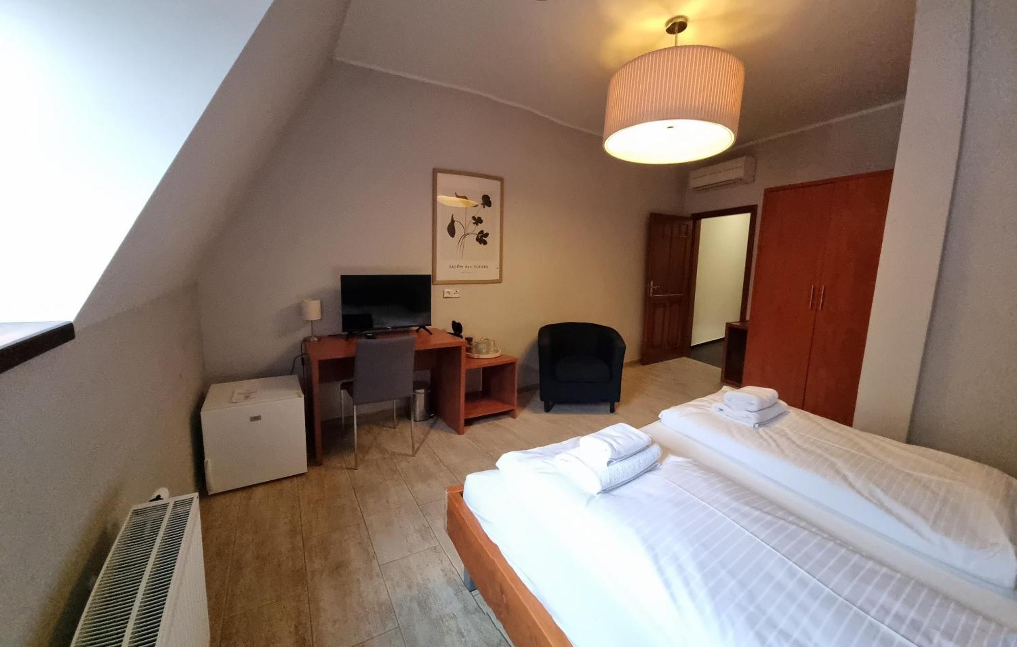 Nevinne Apartmany Kolín Exterior photo
